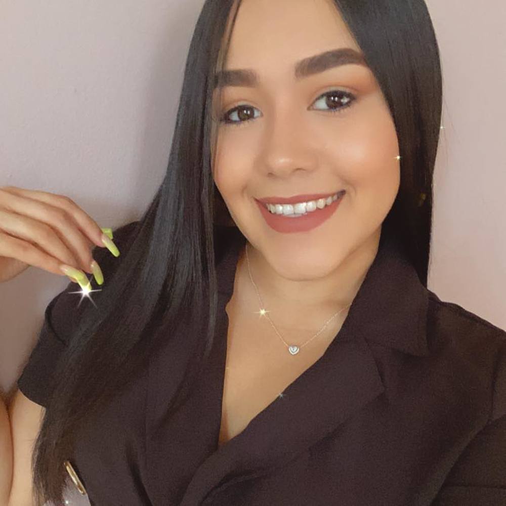 Meet your Posher, Marianelly